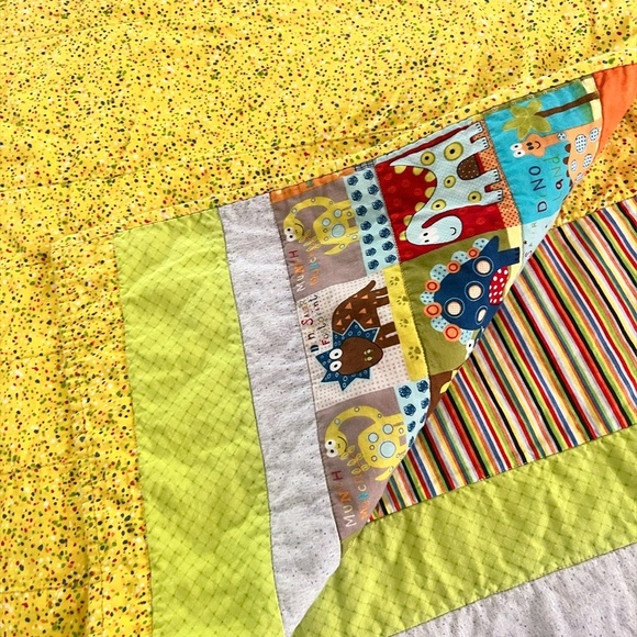 55 x 37 in Handmade Baby Dinosaur Reversible Quilt!!! - Picture 4 of 9